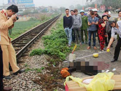 Thương tâm một phụ nữ bị tàu hỏa tông chết thảm