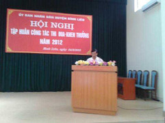 Giám đốc sở tự khen thưởng bị rút danh hiệu thi đua