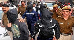 Nghi phạm hãm hiếp nữ sinh Ấn Độ bị tra tấn đến chết?