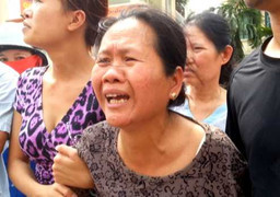 Video: Nhân chứng hốt hoảng kể vụ cháy sập nhà 5 tầng