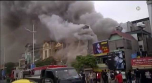 Nỗi hoảng loạn 10 nhà hàng xóm vụ cháy lớn ở Hà Nội