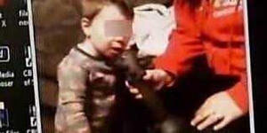 Bức xúc video mẹ ép con 2 tuổi hút cần sa