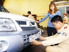 Bộ Công an vẫn quyết phạt 'xe không chính chủ'