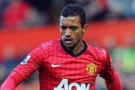 Quyết bám MU, Nani rót mật vào tai Sir Alex