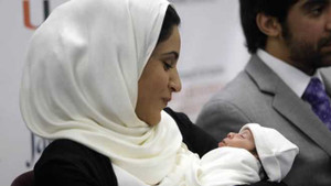 Sống bằng cơ thể người khác vẫn sinh con