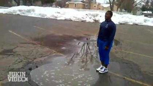 Cẩn thận với lời thách đố, kẻo bị chơi khăm!