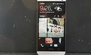 Clip, ảnh: Chiếc HTC One đầu tiên tại Việt Nam