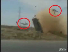 Tai nạn kinh hoàng, người văng khỏi xe