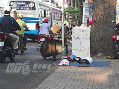 Vì sao mua bán mũ bảo hiểm dỏm vẫn tràn lan?