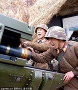 Video: Quân đội Triều Tiên dội 'bão lửa' vào Mỹ