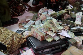 Táo tợn lập sới bạc lớn ngay cạnh trụ sở công an