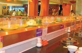 Lẩu băng chuyền thời 'sống mòn' bằng voucher