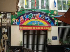 Cô giáo bắt bé 5 tuổi làm 'tù khổ sai'