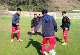 Quân bầu Đức tiếp tục đấu giữa 12h trưa