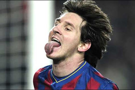 Nặng hơn 1 tạ, vẫn dư sức thách Messi tâng bóng