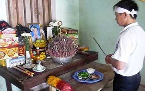 Nam sinh lớp 7 treo cổ, gia đình tố cáo nhà trường