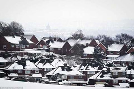 Clip, ảnh: Ngôi làng bị chôn vùi trong bão tuyết ở Anh