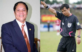 Trọng tài Việt khổ với chữ TIỀN