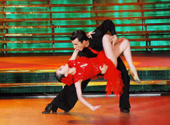 Tiếp sóng Liveshow 2 Bước nhảy hoàn vũ