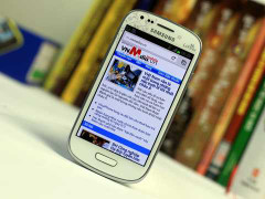 Loạt điện thoại hấp dẫn khiến thị trường Việt 'nóng'