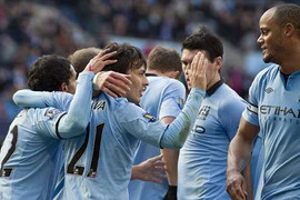 Thắng giòn giã, Man City không cho MU vô địch sớm