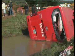 Lâm Đồng: Tai nạn thảm khốc, 11 người nhập viện