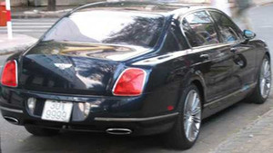 'Bí ẩn' Bentley biển siêu tứ quý Hà Nội ở TP.HCM