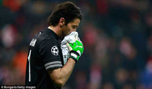 Barca, Juve có kêu oan kiểu V-League?