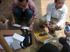 Nhà có đồ đùng đùng 'tự cháy': Lấy mẫu vật kiểm tra