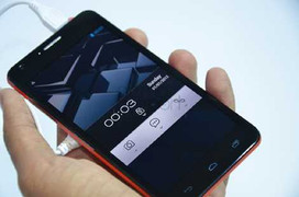 Dế siêu nhẹ Onetouch Idol xuất hiện trong 'người sắt 3'