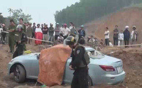 Clip: Nổ súng tiêu diệt nữ tội phạm ma túy manh động