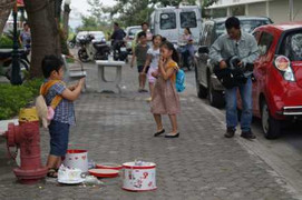 Thú vị hành trình hai em bé trong 'Con đã lớn khôn'