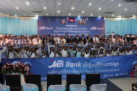 MB phát động an toàn giao thông tại Campuchia