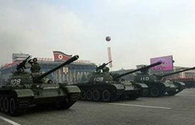 Xe bọc thép Triều Tiên trực chiến khu công nghiệp chung