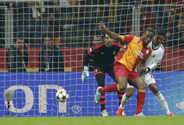 Hai siêu phẩm khiến Ronaldo-Mourinho 'rợn tóc gáy'