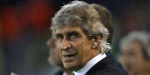 Vượt Ronaldo, Drogba, ai hay nhất đêm qua?