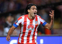 Tại sao MU muốn mua Falcao?