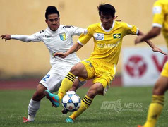 Thầy trò Công Vinh 'vô đối' tháng 3