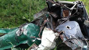 Xe bồn rơi xuống đèo, một người tử vong