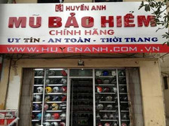 Mũ bảo hiểm Huyền Anh tưng bừng quà tặng