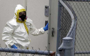 Bắt nghi phạm gửi thư độc cho Tổng thống Mỹ