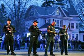 Tận mắt cảnh bắt giữ nghi phạm đánh bom ở Boston