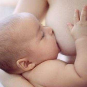 Phụ nữ tham gia hiến sữa