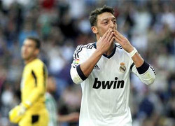 Real đến nước Đức bằng cảm hứng Oezil