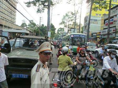 Bệnh viện Chợ Rẫy đột nhiên 'xì khói'