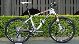 Những chiếc xe đạp giá hàng trăm triệu ở Hà Nội