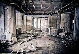 Ảnh: Rùng mình cảnh tan hoang ở 'thành phố ma'