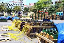 Ảnh: Náo nhiệt cảnh 'dàn trận' pháo hoa ở Đà Nẵng