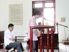 Giả chữ ký Bộ trưởng Bộ GD-ĐT, tuyển sinh chui