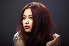 Hoàng Thùy Linh không quên chuyện cũ nhưng...